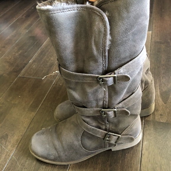 Report Shoes - Soft brown/grey suede boots with faux fur lining